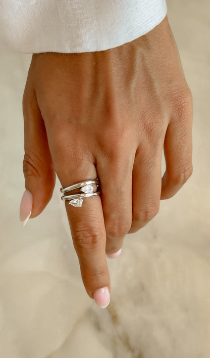 Curve Pear Ring