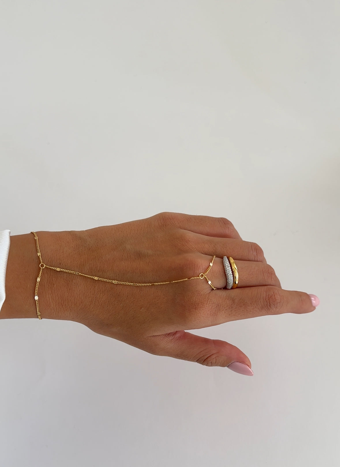 Ivy Hand Chain