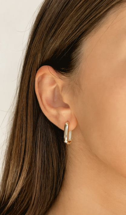Reva Hoops